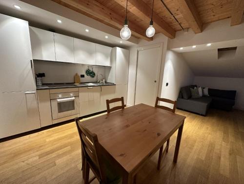 Zona LI La Storta Apartment | Family-Friendly PM 26 Via Riccardo Morbelli Guest House