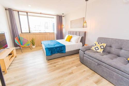 La Aguacatala Apartment | Modern Studio in Poblado with Coworking Space & Gym