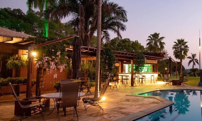 Rondonopolis Hotel | Relaxing Pobore Pousada Spa with Pool & Restaurant