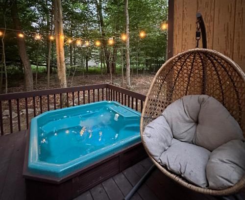 Gouldsboro House | Family-Friendly Pocono Hideout with Hot Tub and Pool
