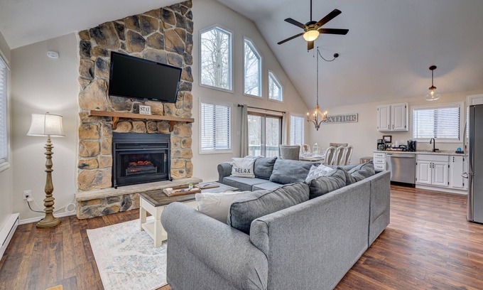 Albrightsville Ski Chalet | Family-Friendly Poconos Hideaway Near Hiking & Water Parks