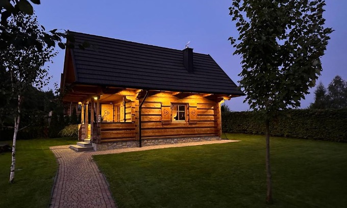 Mucharz Ski Chalet | Experience Pod Gwiazdami: Pet-Friendly with Top Ratings