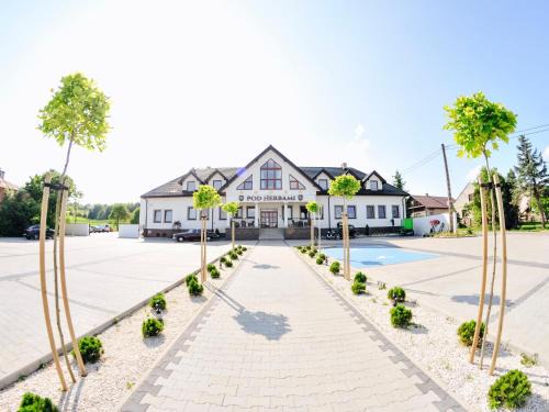 Frysztak Hotel | Accessible Getaway at Pod Herbami - Highly Rated Retreat