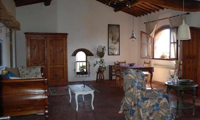 Monterotondo Marittimo Apartment | Relax at Podere Bellavista: Pet-Friendly Oasis with Pool