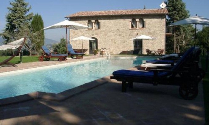 Ramazzano Villa | Elegant Podere Caldaruccio La Pineta with Ocean Views