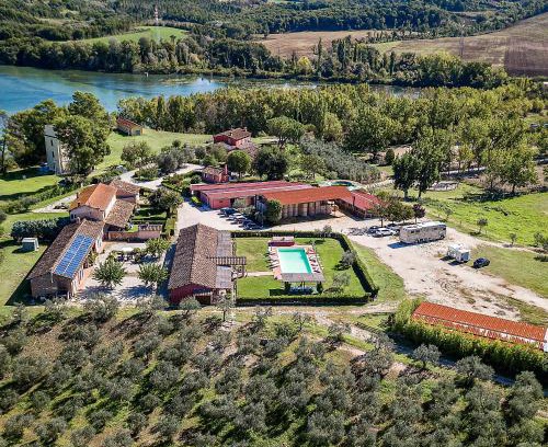 Montoro House | Inviting Podere Calledro: Oceanfront with Pool & Hot Tub