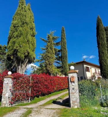 Santarello House | Discover Podere Campanella: Family and Pet-Friendly Retreat