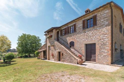 Collesanto House | Welcoming Podere Collesanto: 4-Star Stay with Great Amenities