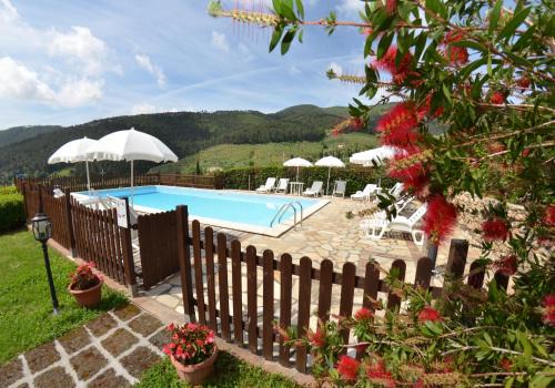 Buti Apartment | Relax at Podere di Mero Casolare with Pool and Family Fun