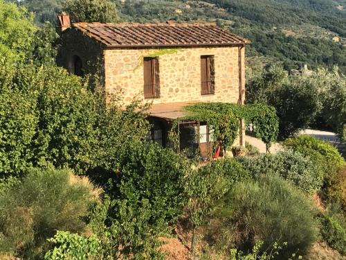 Serravalle Pistoiese House | Discover Podere La Fausta: Oceanfront Bliss Awaits