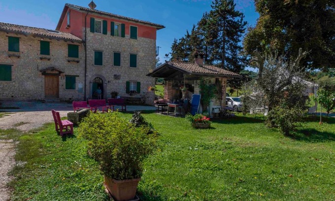 Vergato Apartment | Pet-Friendly Getaway at Podere Pratizzoli - Rated 9/10