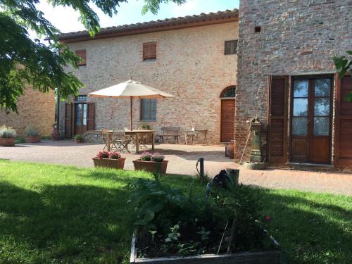 Montespertoli Bed & Breakfast | Discover Podere Sanripoli: Pet & Child Friendly Retreat