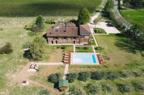 Imola Apartment | Discover Podere Selvatici: Oceanfront Haven with Pool