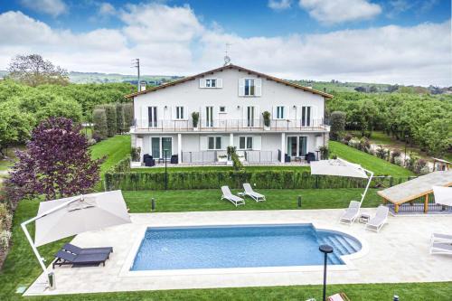 Capranica Apartment | Relaxing Suite Senior with Pool and Hot Tub Access