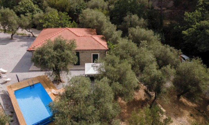 Cervo House | Cozy Poderi Alugi: Oceanfront Retreat with Private Pool