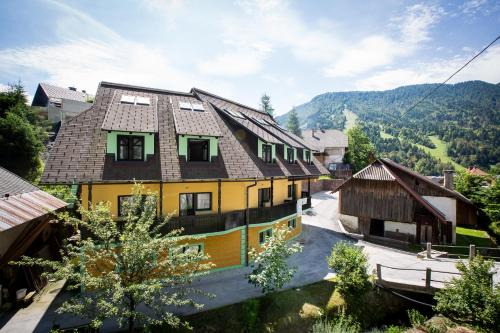 Podkoren Apartment | Pet-Friendly Podkoren Apartments with Family Amenities