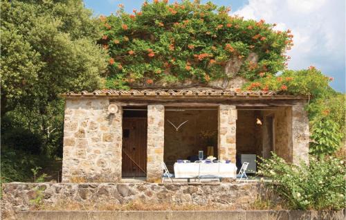 Castelnuovo di Val di Cecina House | Budget-Friendly Family Retreat at Poggialino Hotel