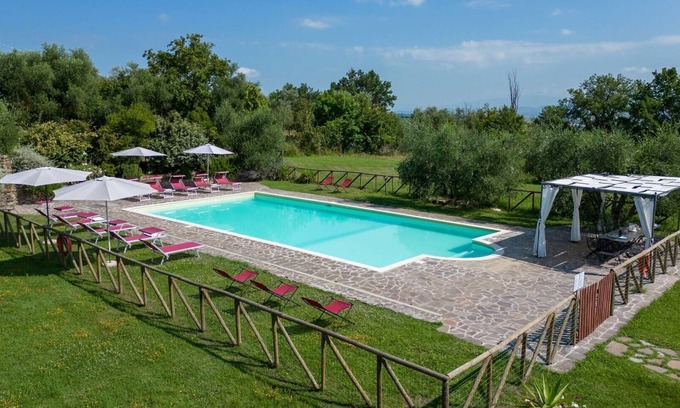 Marciano della Chiana Villa | Discover Poggio le Vignacce in Marciano della Chiana