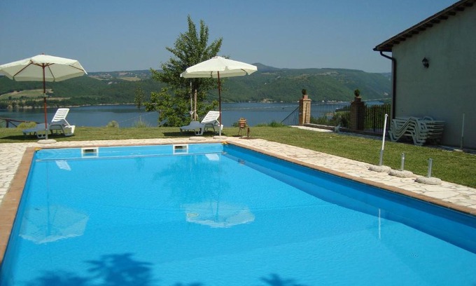 Baschi House | Poggio San Giacomo: Oceanfront Retreat with Hot Tub & Pool