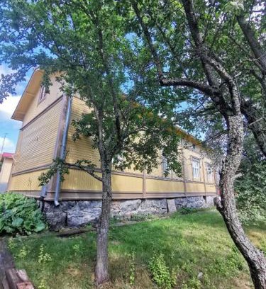 Rauma Apartment | Family-Friendly Stay at Pohjankatu 18B, Vanha Rauma