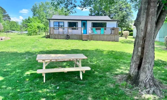 Killen House | Discover Point Clear on Shoals Creek: 9.6/10 Family Retreat