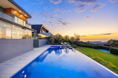 Mount Martha House | Point Haven Solar Pool Basketball Court & Views