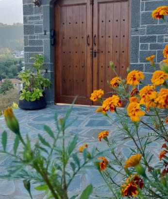 Pramanta Apartment | Explore Point of View 1: Family-Friendly & Guest Approved