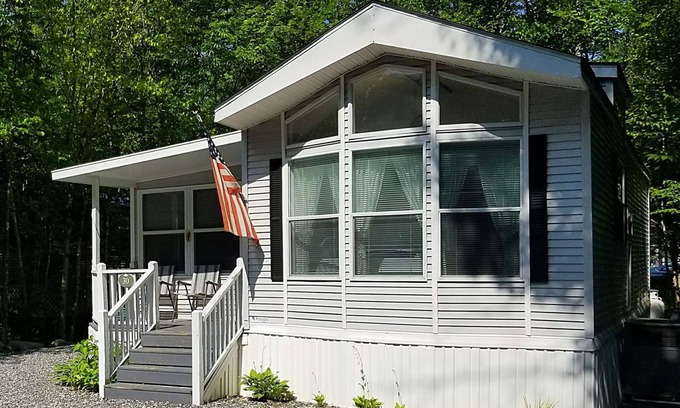 South Casco Cottage | Family Fun Awaits at Point Sebago Resort - 9.6 Rated Stay
