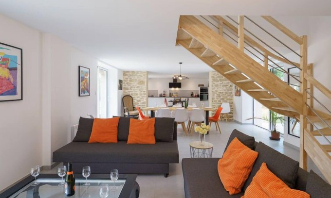 Plovan House | Oceanfront Retreat at Pointe du Raz by Interhome