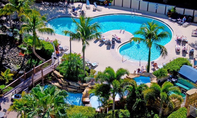South Island Resort | Charming Pointe Estero Resort with Oceanfront Views