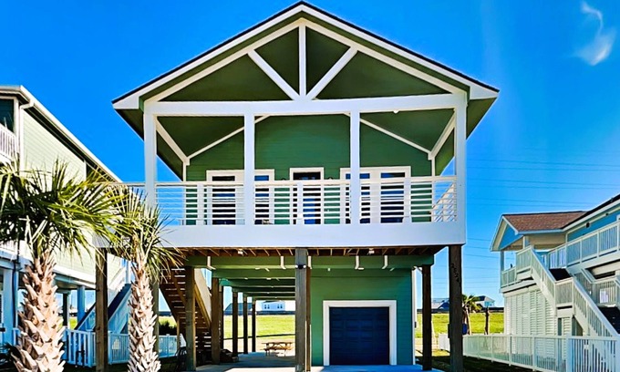 Pointe San Luis House | Pointe of View: Enjoy Pool Access & Oceanfront Bliss
