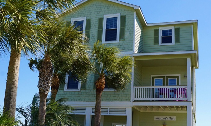 Galveston House | Pointe West Beachfront Oasis with Pool & Ocean Views