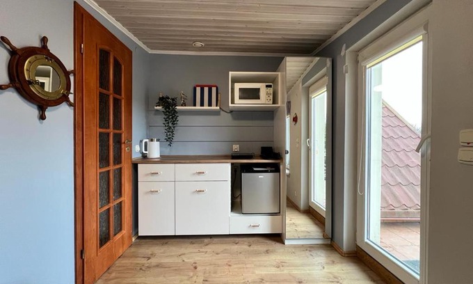 Wyspa Sobieszewska Apartment | Inviting Balcony Room with Ocean View - Rated 9/10 by Guests