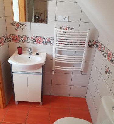 Swornegacie House | Family-Friendly 4-Person Room with Exceptional Amenities