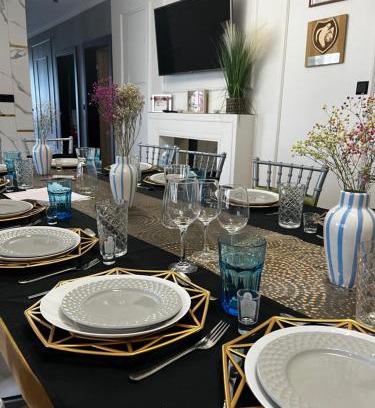 Siedlce House | Inviting Pokoje Gościnne "Cyprian" with Hot Tub & Breakfast