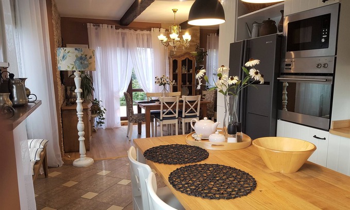 Nowa Wies House | Comfortable Stay at Pokoje Gościnne Magnolia with Breakfast