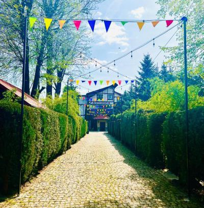 Zgorzelec Bed & Breakfast | Pokoje Gościnne Pod Złotym Pstrągiem