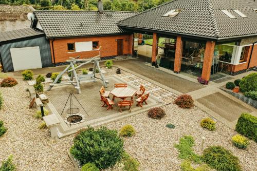 Malechowo Apartment | Guest Rated 10/10: Pokoje Gościnne U Mikołaja Retreat