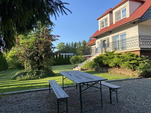 gmina Połaniec House | Guest Rated 10/10: Pokoje na Lipowej 2 with Pet-Friendly Options