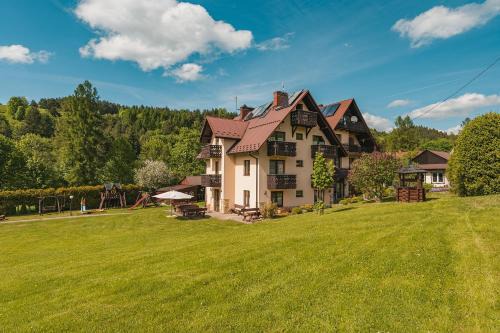 Jaworki House | Pet-Friendly Pokoje nad Czarną Wodą for Your Perfect Stay