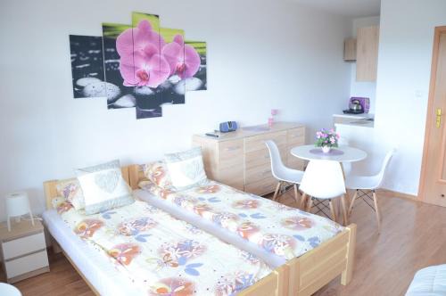 Myczkow House | Guest Rated 10/10: Pokoje nad Soliną with Cozy Fireplace