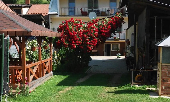 Szczawnica House | Pet-Friendly Retreat at Pokoje u Szlachty with Breakfast