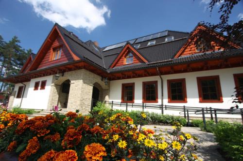 Rzyki Resort | Experience Comfort at Pokoje w Oberży Czarny Groń