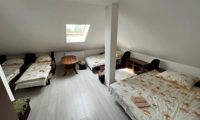 Radzymin Hotel | Child-Friendly Comfort at Pokoje ZIELONY ZAKĄTEK