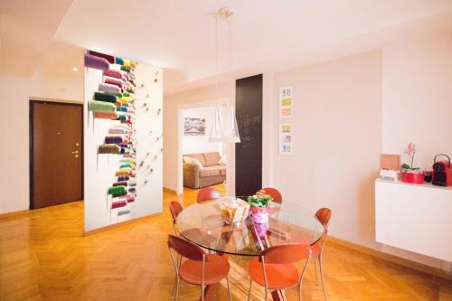 Rione XI Sant'Angelo Apartment | Inviting Polacchi 42 Apartment: Family-Friendly Retreat