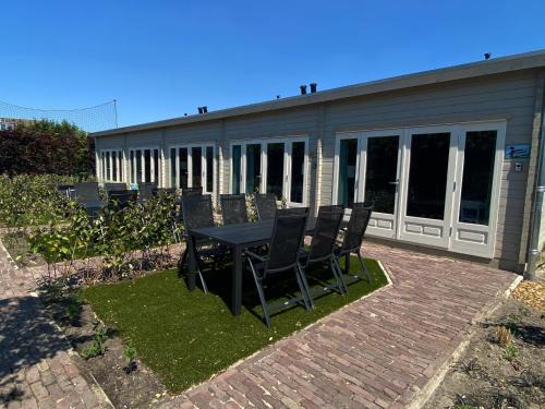 Hillegom Bed & Breakfast | Polderlodge: Family and Pet Friendly Retreat Awaits You