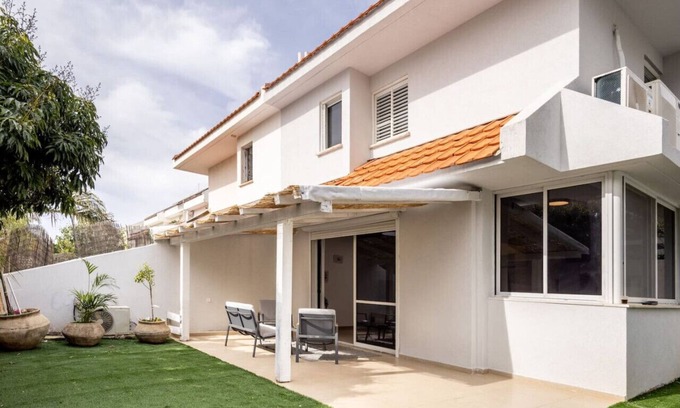Netanya Villa | Relaxing Escape at Poleg Serenity Villa by Sea N' Rent