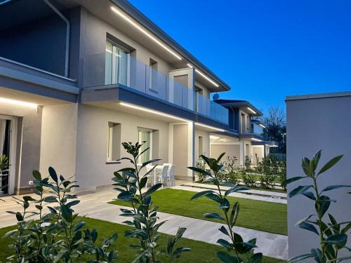 Lido delle Nazioni Apartment | Discover Family-Friendly Comfort at Polinesia 9