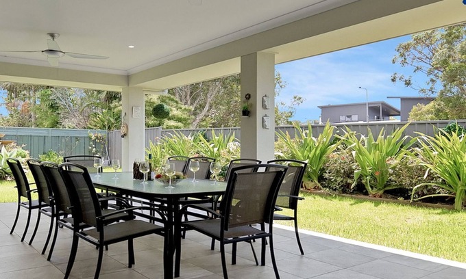 Callala Bay House | Polly's Retreat – Steps from the Water and Pet Friendly