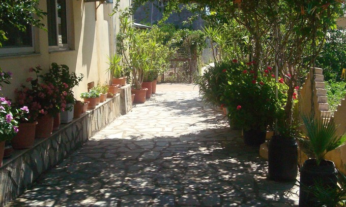 Lygia House | Exceptional Polyxenis Rooms with Ocean View & Pool Access